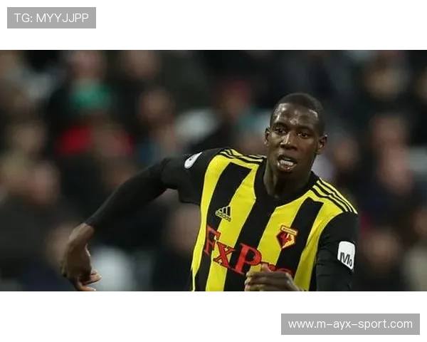 巴黎祭出天价违约金，足球界掀起风暴