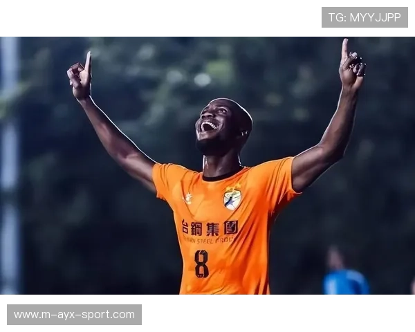 拜仁再出大动作！为哈兰德式锋霸铺就黄金合同路径