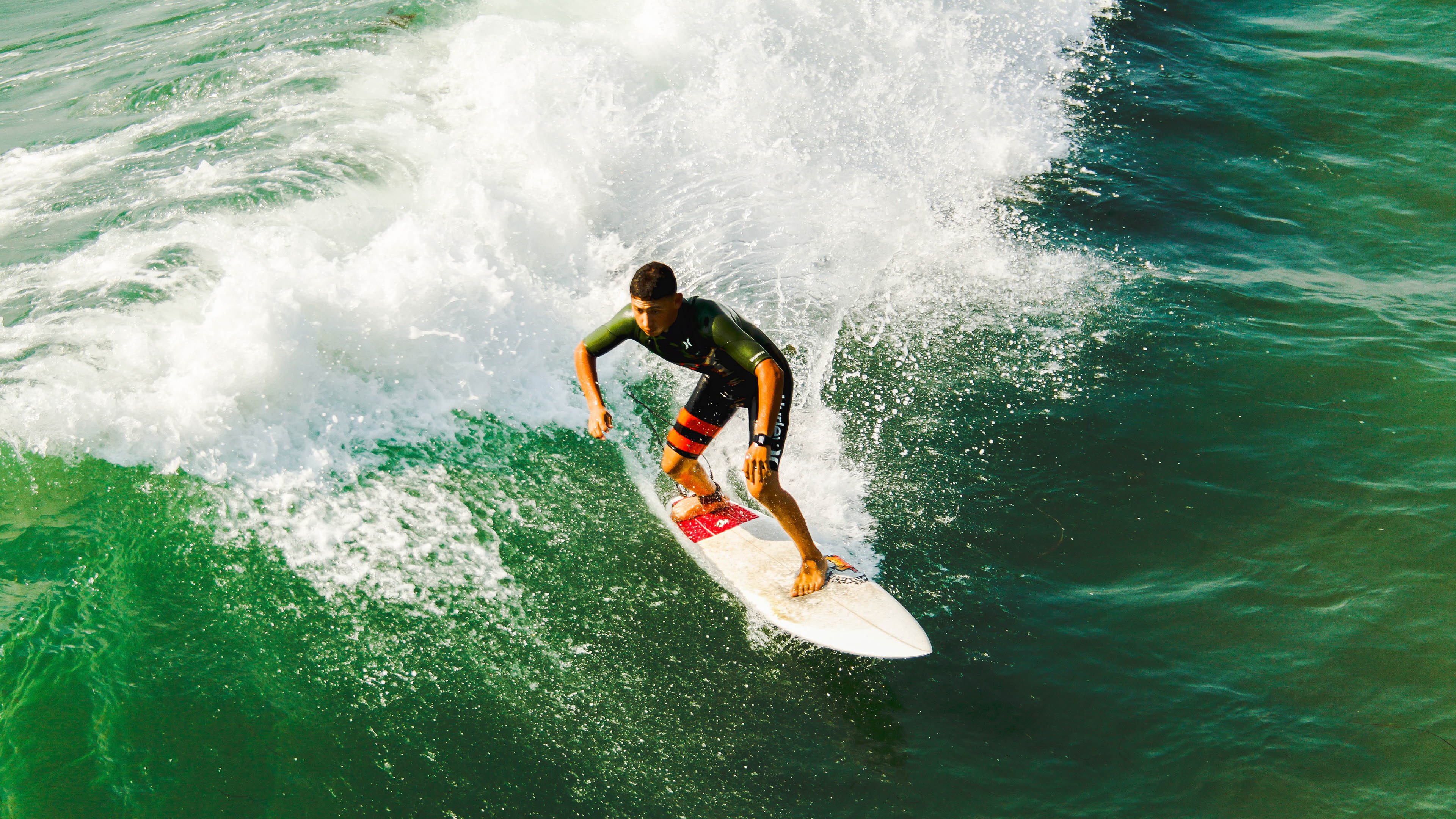 爱游戏官方-2025年世界杯预赛紧张进行，亚洲球队奋勇争先，2025 世界杯